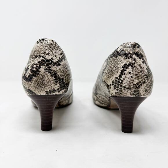 [Clarks] Taupe Snake Print Pointed Toe Low Kitten Heels Comfort Cushioned Sz 10 - Picture 8 of 12
